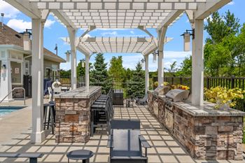 Outdoor bar with pergola
